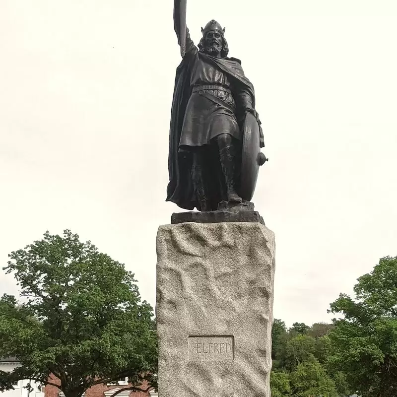 King Alfred the Great Statue